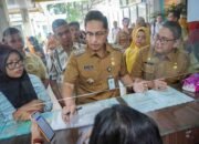 Sidak Disdukcapil, Rico Waas: Petugas Harus Beri Pendampingan Agar Masyarakat Tidak Bingung