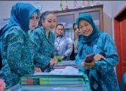 Kunjungi Kelurahan Sei Kera Hulu, Ketua TP PKK Kota Medan Antusias Melihat Aplikasi 3D