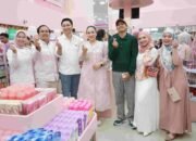 Ketua TP PKK Kota Medan Resmikan Miss Glam USU Store