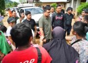 Bobby Nasution Terobos Daerah Banjir dan Longsor Parah di Tapteng, Salurkan Bantuan Logistik, Air Bersih dan Internet