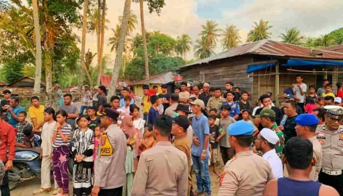 Tim Gabungan Lakukan Penggeledahan dan Penggerebekan Narkoba di Desa Singkuang I dan II