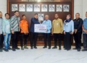 Wagub Sumut Terima Bantuan Bencana dari Pemko Makassar