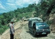 Polda Sumut Salurkan Bantuan Pendidikan, Sembako, dan Air Bersih ke Warga Terdampak Bencana di Sibolga dan Tapteng