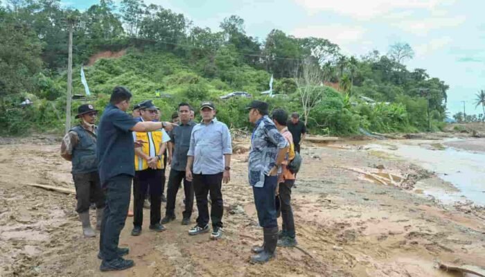 Bobby Nasution Tinjau Sungai Tukka, Pemerintah Siapkan Tanggul dan Sabo Dam Kendalikan Banjir