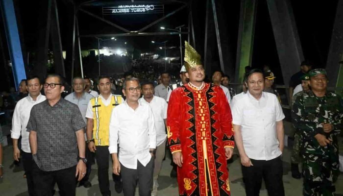 Gubernur Bobby Nasution Resmikan Jembatan Idano Noyo, Masyarakat Nias Sambut Gembira