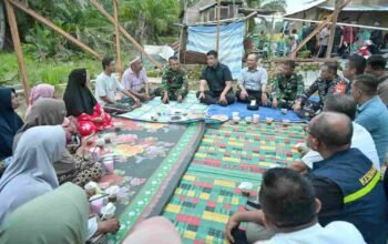 Gubernur Bobby Nasution Buka Puasa Perdana Ramadan Bersama Warga di Hunian Korban Banjir Sorkam