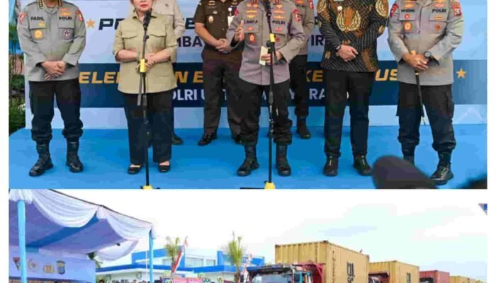 Polri Lepas 22 Kontainer Bantuan Kemanusiaan untuk Korban Bencana di Sumatera