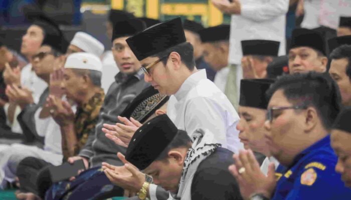 Malam Penuh Berkah di Bulan Ramadhan, Rico Waas Perkuat Ukhuwah Lewat Tarawih Bersama Warga Medan Selayang