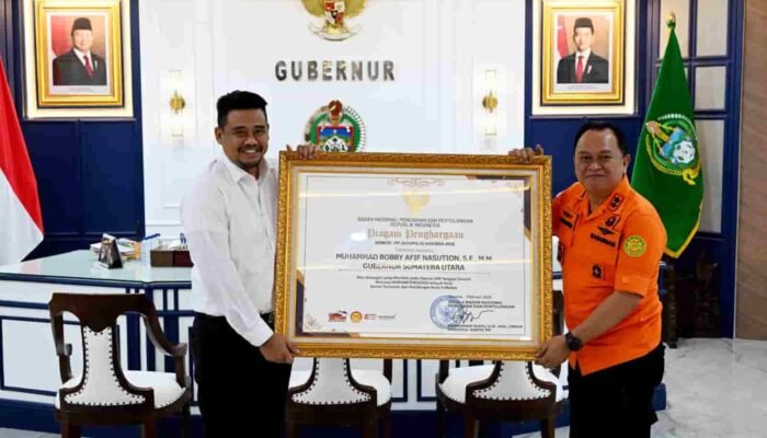 Terima Piagam Penghargaan, Gubernur Dukung Pendirian Balai Latihan Mitigasi Bencana dari Basarnas