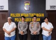 Polsek Medan Tuntungan dan Pengelola Pasar Induk Gelar Buka Puasa Bersama dan Berbagi Takjil
