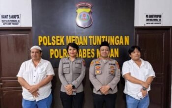 Polsek Medan Tuntungan dan Pengelola Pasar Induk Gelar Buka Puasa Bersama dan Berbagi Takjil