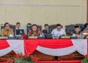Rico Waas Hadiri Paripurna DPRD, Umumkan Pergantian Wakil Ketua dari PKS
