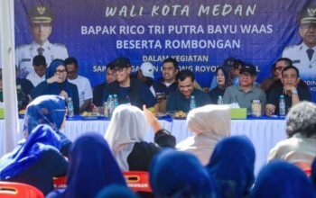 Di Sapa Warga Kebijakan Pemko Medan Disambut Gembira, Rico Waas Pastikan Layanan E- KTP Cukup di Kecamatan untuk Pangkas Birokrasi
