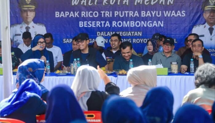 Di Sapa Warga Kebijakan Pemko Medan Disambut Gembira, Rico Waas Pastikan Layanan E- KTP Cukup di Kecamatan untuk Pangkas Birokrasi