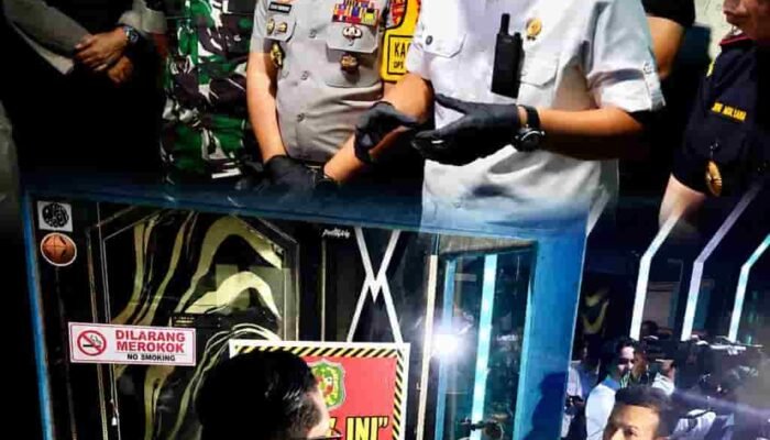 Pemko Medan Segel Phantom KTV, Diduga Langgar Aturan Pajak, Perizinan, dan Terkait Peredaran Narkoba
