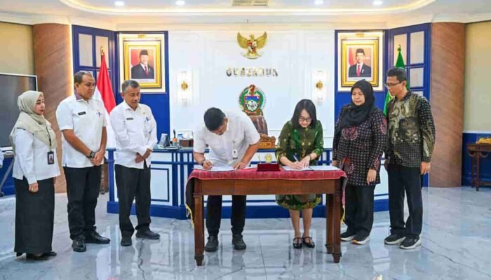 Tingkatkan Layanan Kesehatan Mata, Gubernur Bobby Nasution Gandeng RS Mata Cicendo