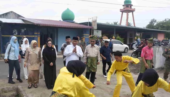Pantun dan Telangkai Didorong Tetap Hidup di Tengah Arus Modernisasi