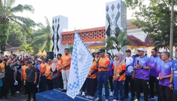 Polresta Deli Serdang Ikuti Fun Walk Peringati Hari Jadi Ke-80 Kabupaten Deli Serdang dan HUT APKASI ke 26