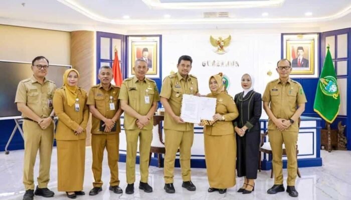 Tiorita Surbakti Resmi Terima SK Plt Bupati Langkat, Gubernur Bobby Nasution Tekankan ASN Harus Layani Masyarakat