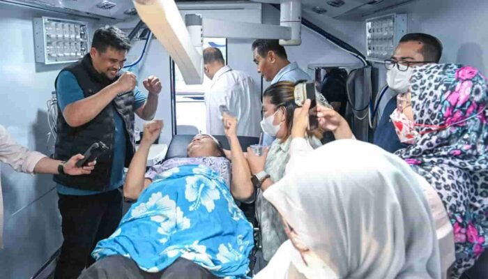 Temukan Pasien Tumor Ganas di Nias Selatan, Bobby Nasution Perintahkan Penanganan dan Operasi di Medan
