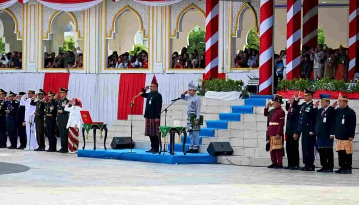 Bobby Nasution Pimpin Upacara HUT RI dari Tengah Lapangan, Tekankan Inflasi dan Pemerataan Pembangunan