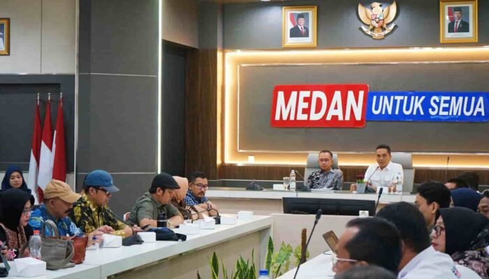 Badan Anggaran DPRD Kota Bandung Kunjungi Bapenda Medan, Bahas Optimalisasi PAD dan Inovasi QRESTO
