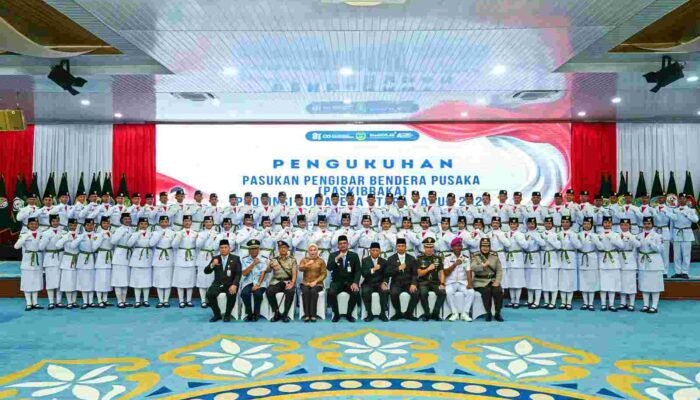 Bobby Nasution Kukuhkan 74 Paskibraka Sumut, Tekankan Peran sebagai Teladan Persatuan