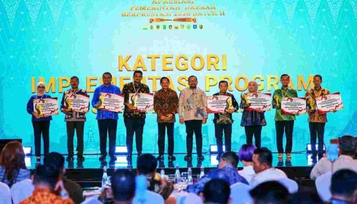 Bobby Nasution Terima Penghargaan,  Sumut Terbaik I Implementasi Program 3 Juta Rumah