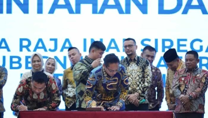 Ikuti Rakor Penguatan Tata Kelola Pemerintahan Daerah dan Pencegahan Korupsi, Rico Waas Tandatangani Komitmen Bersama