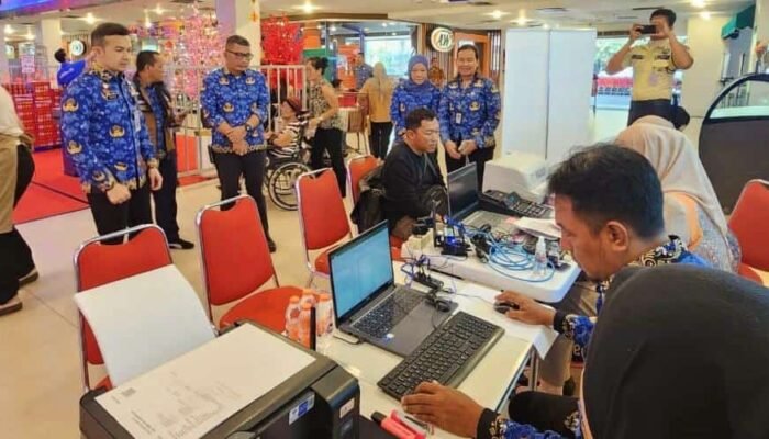 Pojok PBB Kota Medan Raup Lebih dari Rp1 Miliar, Layanan Jemput Bola Disambut Antusias Warga