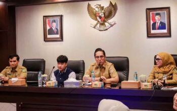 Bawa Nama Indonesia, Rico Waas Lepas 10 Pelajar Medan ke Ipoh Malaysia