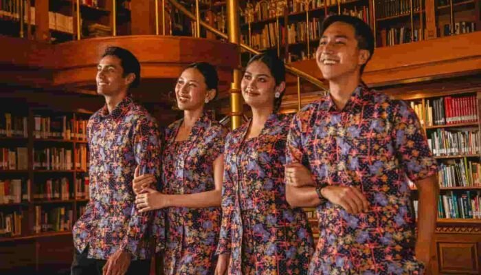 Menyambut Hari Batik Nasional 2026, JNE Dukung Kolaborasi MANDALAS dengan Yayasan Habibie & Ainun
