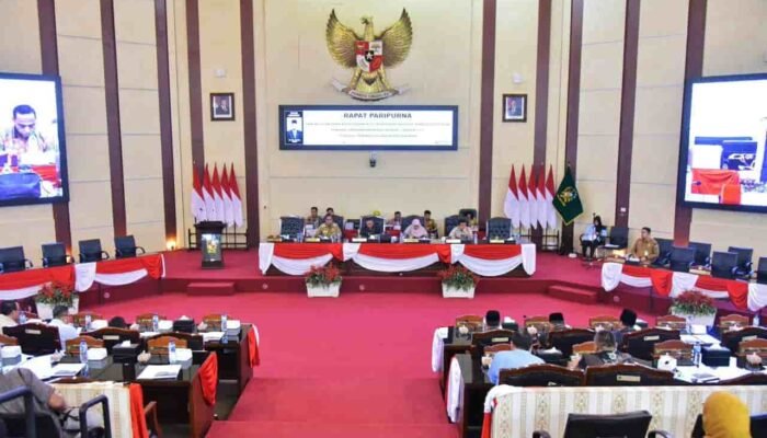 Rico Waas Hadiri Paripurna APBD Medan 2027, DPRD Tekankan Anggaran Harus Kembali ke Rakyat